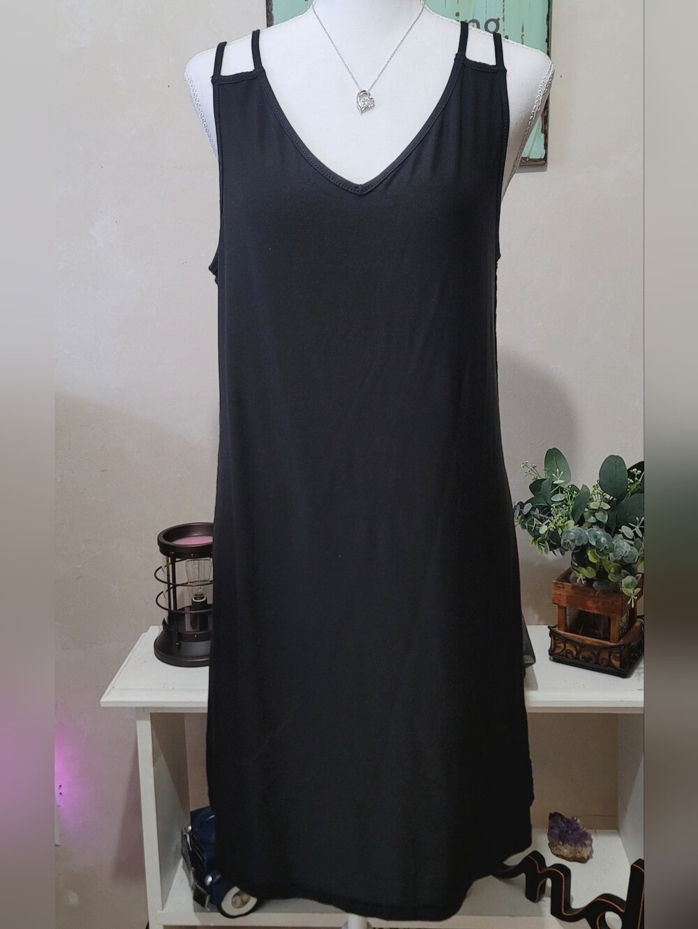 Classic Black V‑Neck Sleeveless Women's Dress Coverup Sleepwear